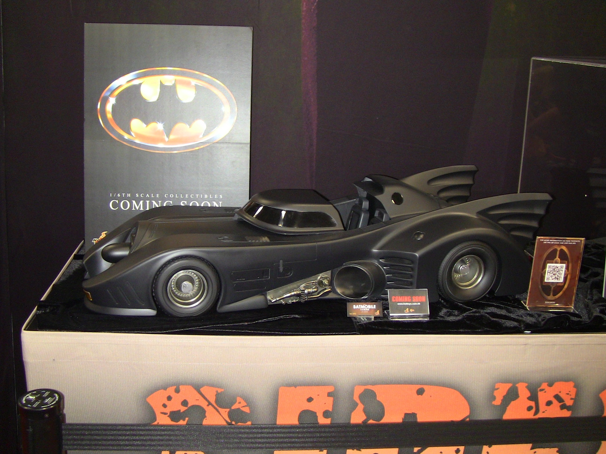 Hot Toys 1989 Batmobile